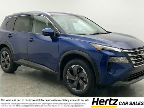 Used 2025 Nissan Rogue SV image 1