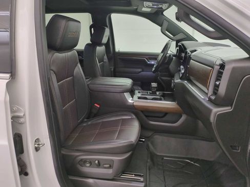 Used 2024 Chevrolet Silverado 1500 High Country w/ High Country Premium Package image 21
