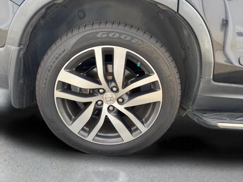 Used 2016 Honda Pilot Elite image 18
