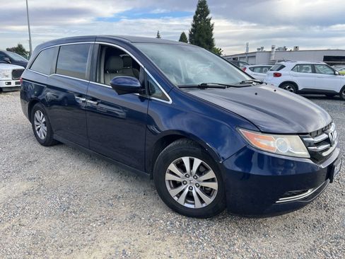 Used 2016 Honda Odyssey EX-L image 3