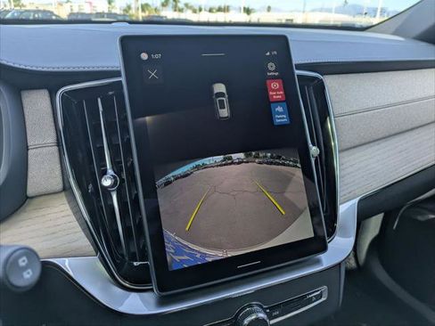 New 2026 Volvo XC90 B5 Core image 10