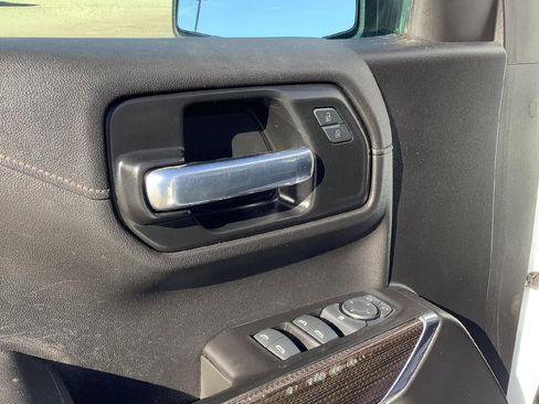 Used 2021 Chevrolet Silverado 1500 LT image 13