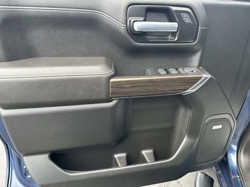 Certified 2021 Chevrolet Silverado 1500 LT Trail Boss w/ Convenience Package II AWD/4WD image 18