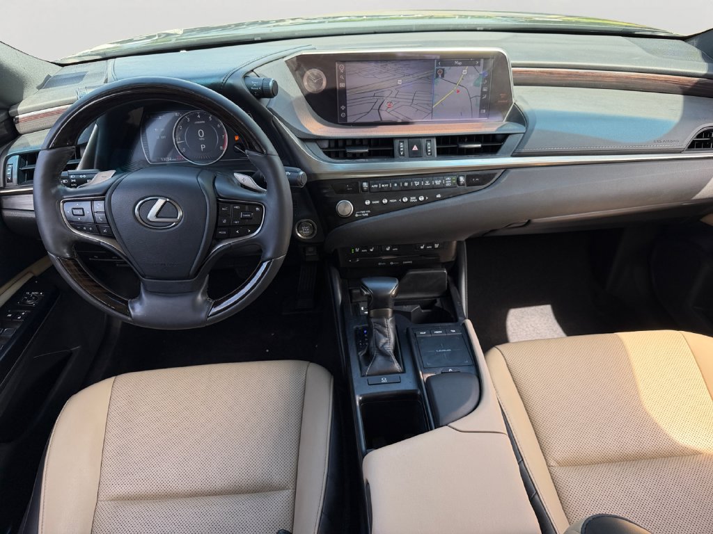 Used 2021 Lexus ES 350 w/ Premium Package FWD image 11
