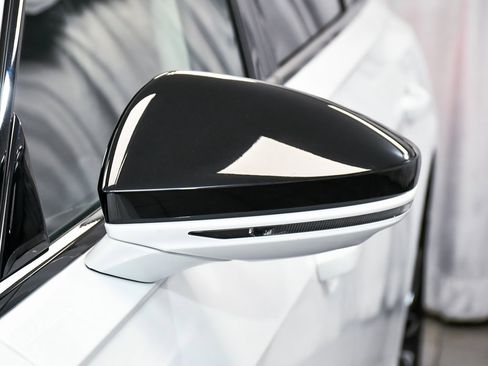 Used 2023 Audi S8 w/ S8 Comfort Plus Package image 91