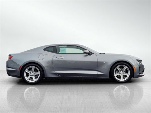 Used 2022 Chevrolet Camaro LT image 4