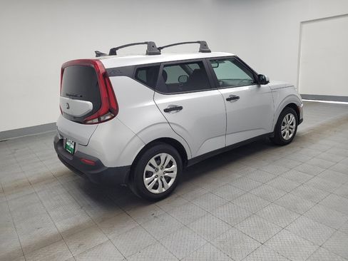 Used 2021 Kia Soul LX image 10
