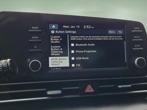 Used 2024 Hyundai Elantra SE image 17