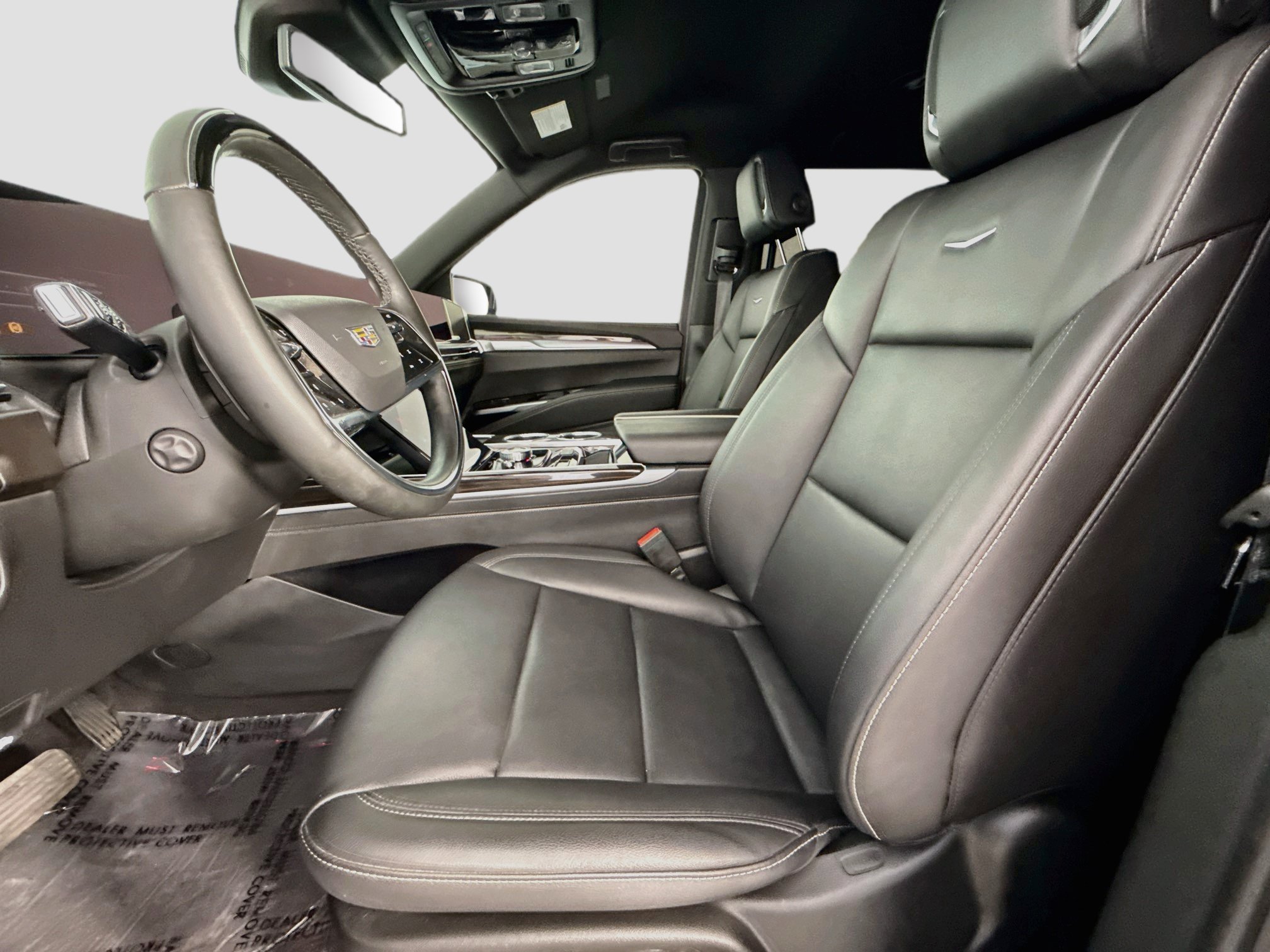 Used 2025 Cadillac Escalade ESV Luxury RWD image 23