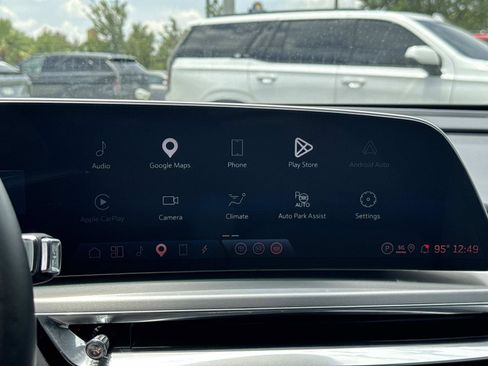 Certified 2024 Cadillac Lyriq Luxury RWD image 20