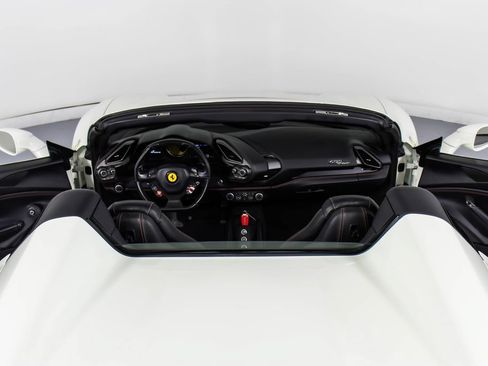 Certified 2019 Ferrari 488 Spider RWD image 23