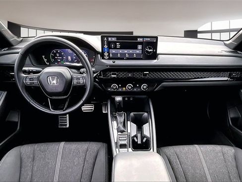 Used 2024 Honda Accord Sport image 7