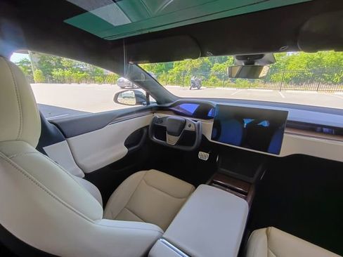 Used 2021 Tesla Model S Long Range AWD/4WD image 34