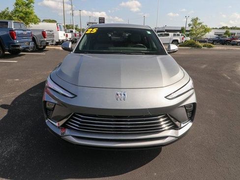 New 2025 Buick Envista Preferred w/ Convenience I Package image 2