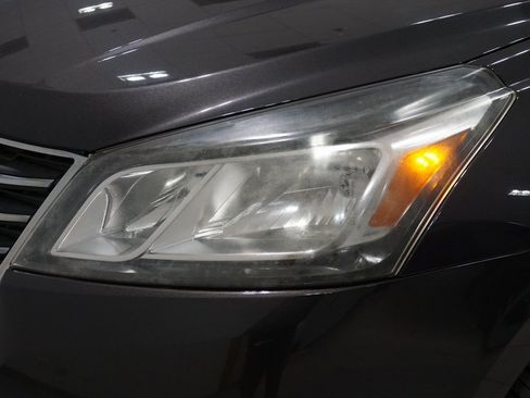 Used 2015 Chevrolet Traverse LT w/ Style and Technology Package image 30