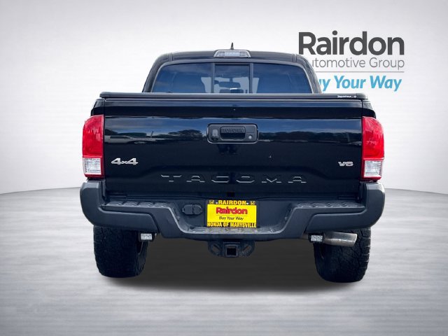 Used 2017 Toyota Tacoma SR5 w/ Tow Package AWD/4WD image 6