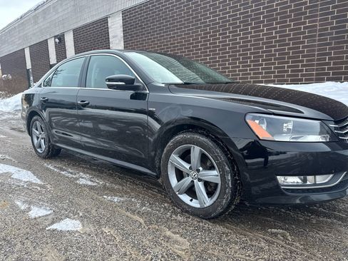 Used 2015 Volkswagen Passat 1.8T Limited Edition image 28