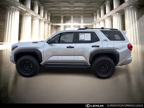 Used 2025 Toyota 4Runner TRD Off-Road Premium image 7