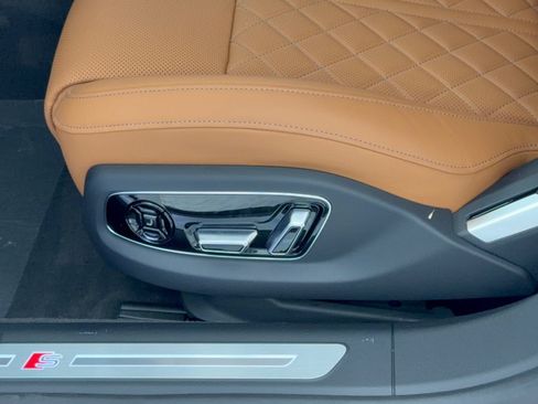 New 2027 Audi S8 AWD/4WD image 16