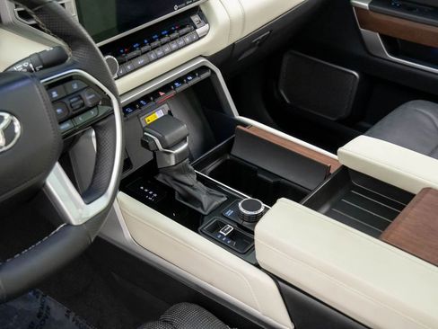 Used 2022 Toyota Tundra Capstone image 11