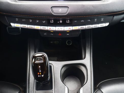 Used 2022 Cadillac XT4 Sport w/ Enhanced Visibility Package FWD image 23