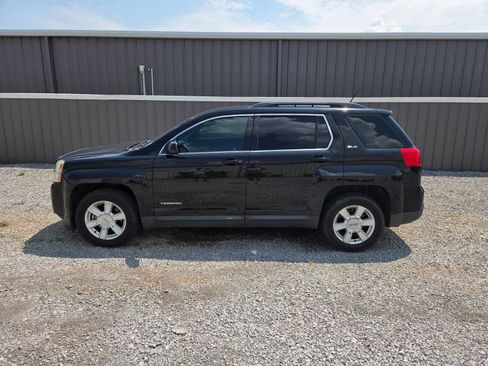 Used 2013 GMC Terrain SLE w/ Safety Package FWD image 1