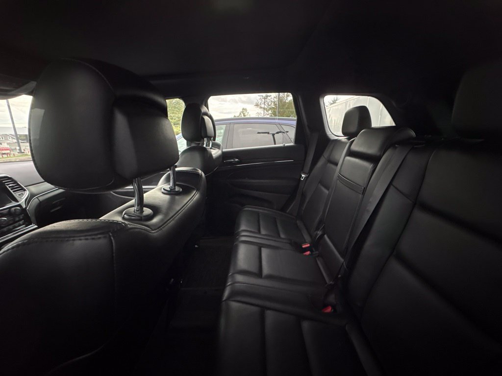 Certified 2021 Jeep Grand Cherokee Limited w/ Quick Order Package 28K 80th AWD/4WD image 9