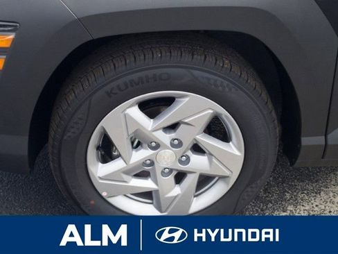 New 2026 Hyundai Venue SE image 10