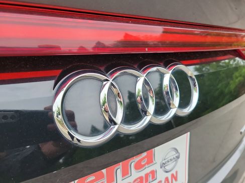 Used 2021 Audi Q8 Premium w/ Black Optic Package AWD/4WD image 27
