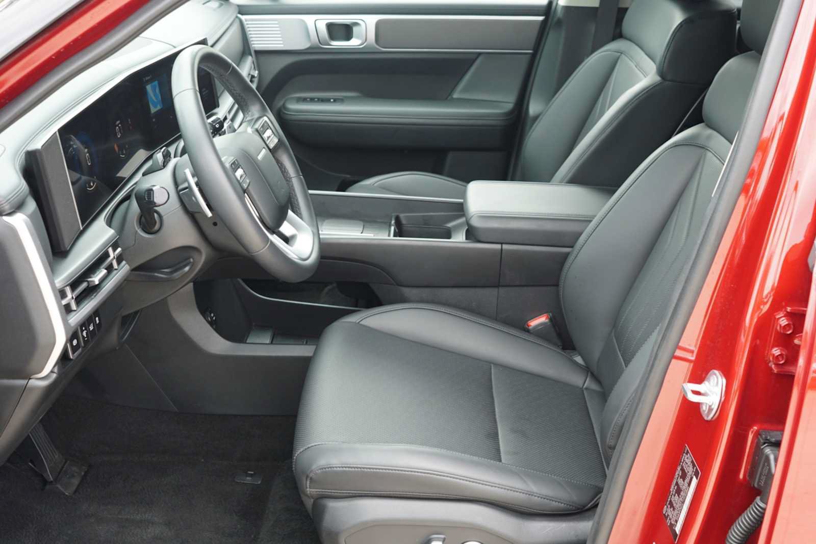 Used 2026 Hyundai Santa Fe SEL FWD image 8