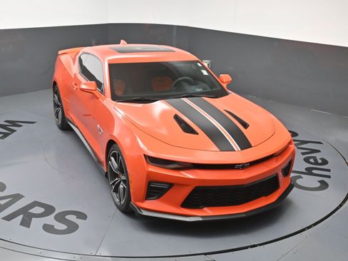 Used 2018 Chevrolet Camaro SS w/ Hot Wheels Edition image 32
