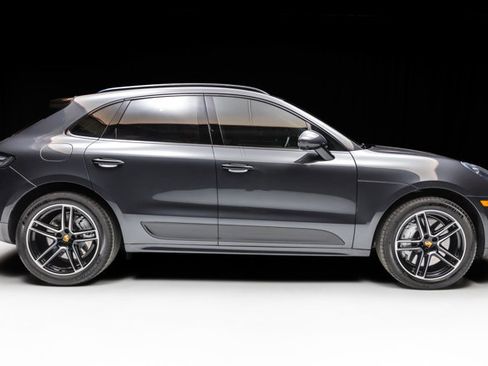 Used 2021 Porsche Macan Turbo w/ Premium Package Plus (PF0) image 27