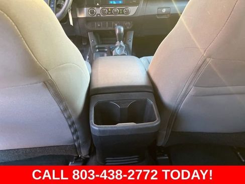 Used 2022 Toyota Tacoma SR AWD/4WD image 14