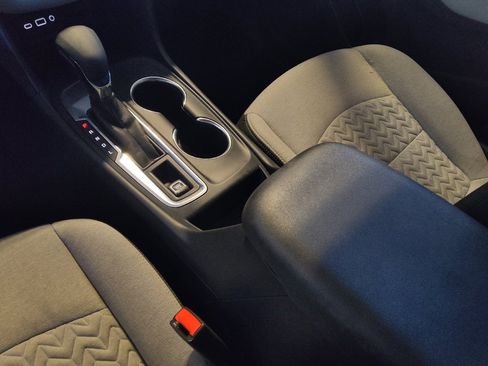 Used 2022 Chevrolet Equinox LS w/ LS Convenience Package FWD image 26