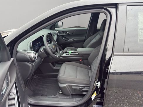 New 2026 Chevrolet Equinox LT image 11