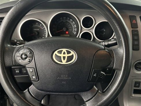 Used 2010 Toyota Tundra 4x4 Double Cab image 14