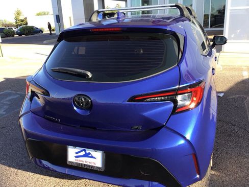 Used 2023 Toyota Corolla SE w/ SE Premium Package FWD image 12