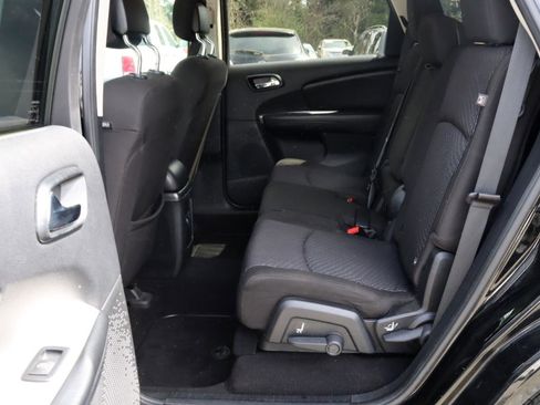 Used 2015 Dodge Journey SXT w/ Flexible Seating Group FWD image 6