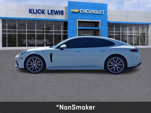 Used 2019 Porsche Panamera RWD image 4