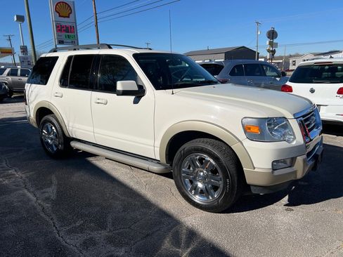 Used 2010 Ford Explorer Eddie Bauer image 5