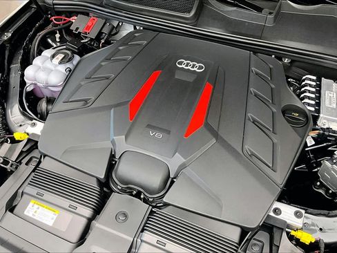 New 2026 Audi SQ7 Prestige AWD/4WD image 17