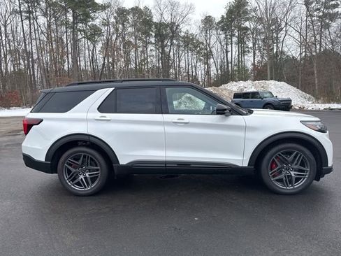 New 2025 Ford Explorer ST w/ Sun And Sound Package image 6