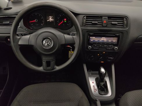 Used 2014 Volkswagen Jetta S FWD image 22