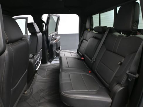 Used 2022 Chevrolet Silverado 2500 High Country w/ Z71 Off-Road Package image 45