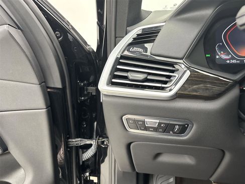 Used 2021 BMW X5 xDrive40i w/ Convenience Package image 31