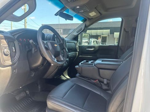 Used 2021 Chevrolet Silverado 2500 W/T w/ WT Convenience Package RWD image 9