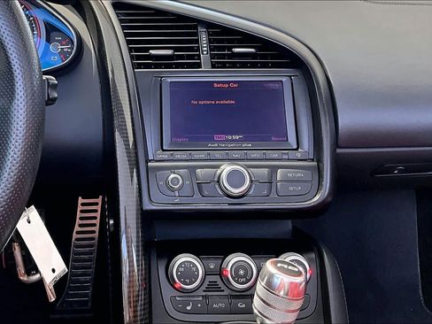 Used 2012 Audi R8 V10 image 7