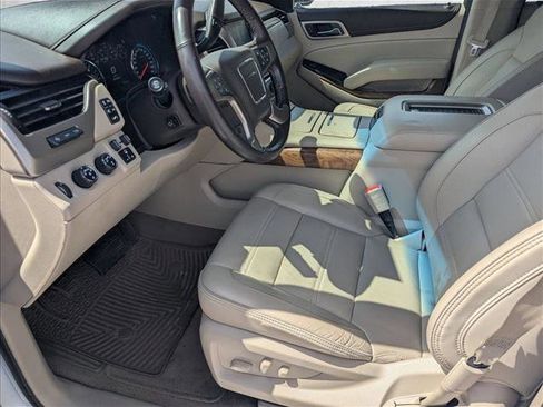 Used 2020 GMC Yukon Denali w/ Open Road Package AWD/4WD image 12