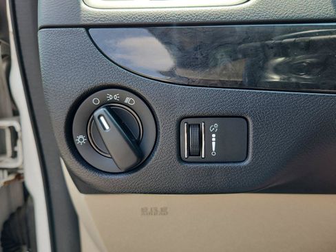 Used 2017 Dodge Grand Caravan SE w/ Power Window Group FWD image 19