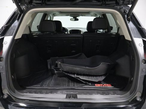 Used 2022 GMC Terrain Denali w/ Black Diamond Edition image 19